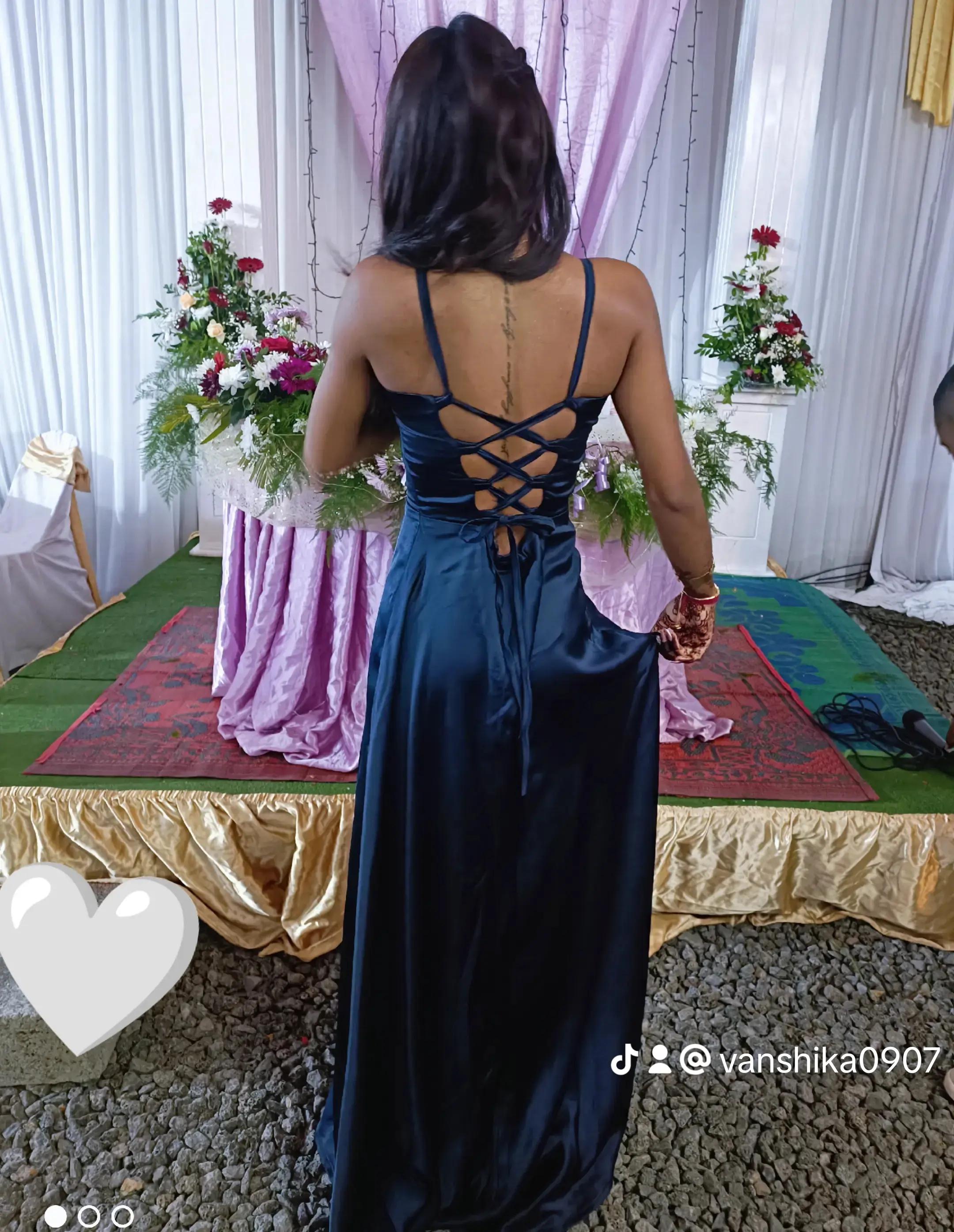 @Vanshika.𝓛 💋
