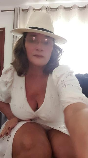 @Maria Elisabete
