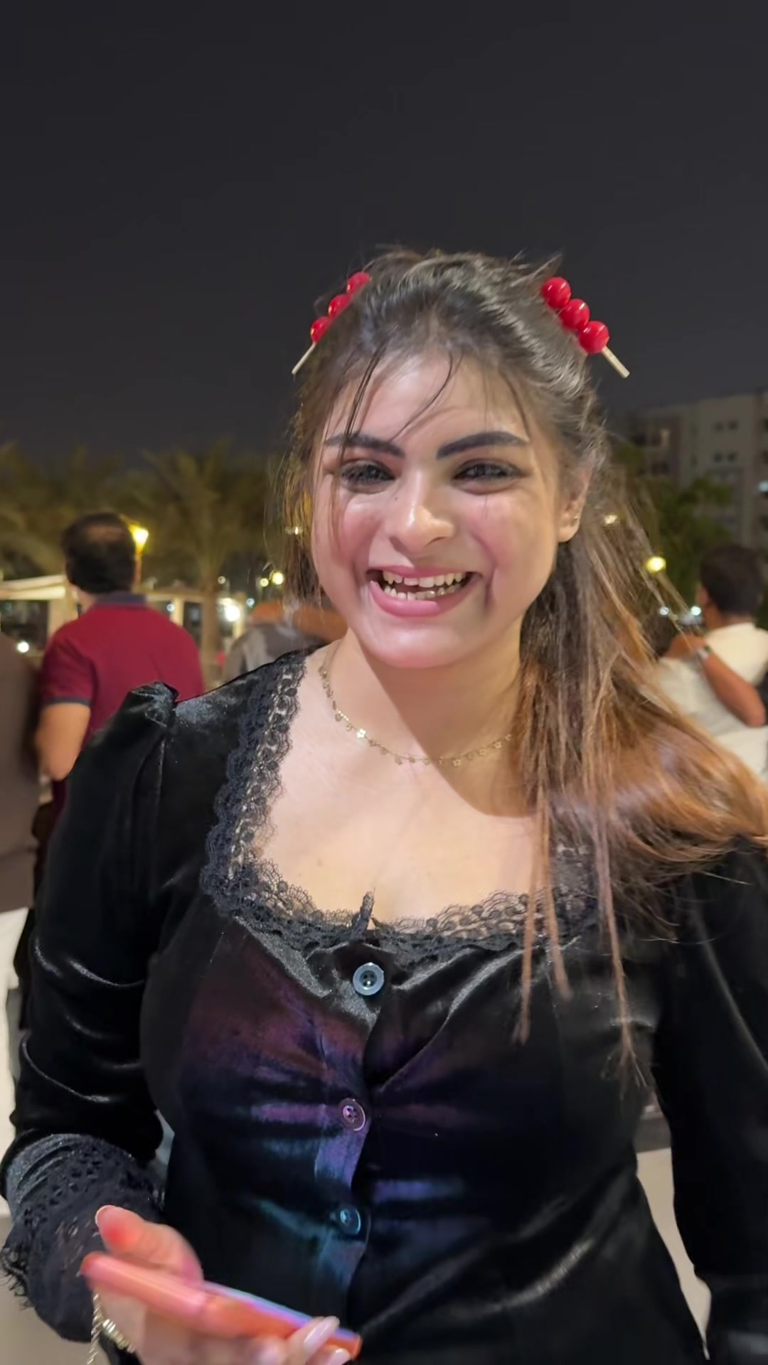 @chayaschu