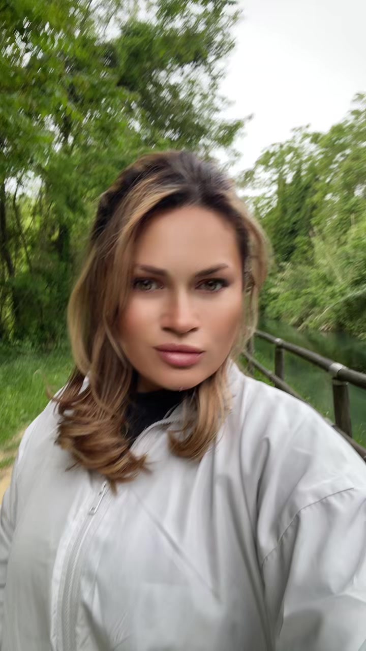 @Alina Grapila