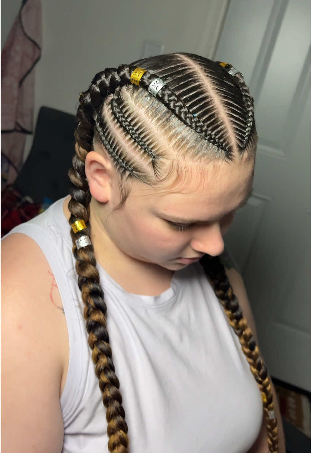 @Hairbylishaa