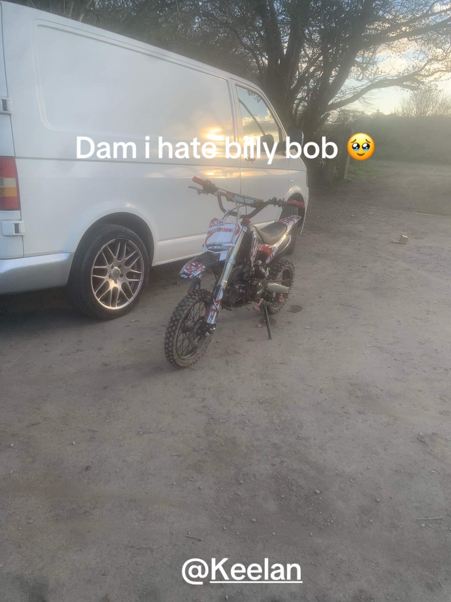 @🖕😐✌️
