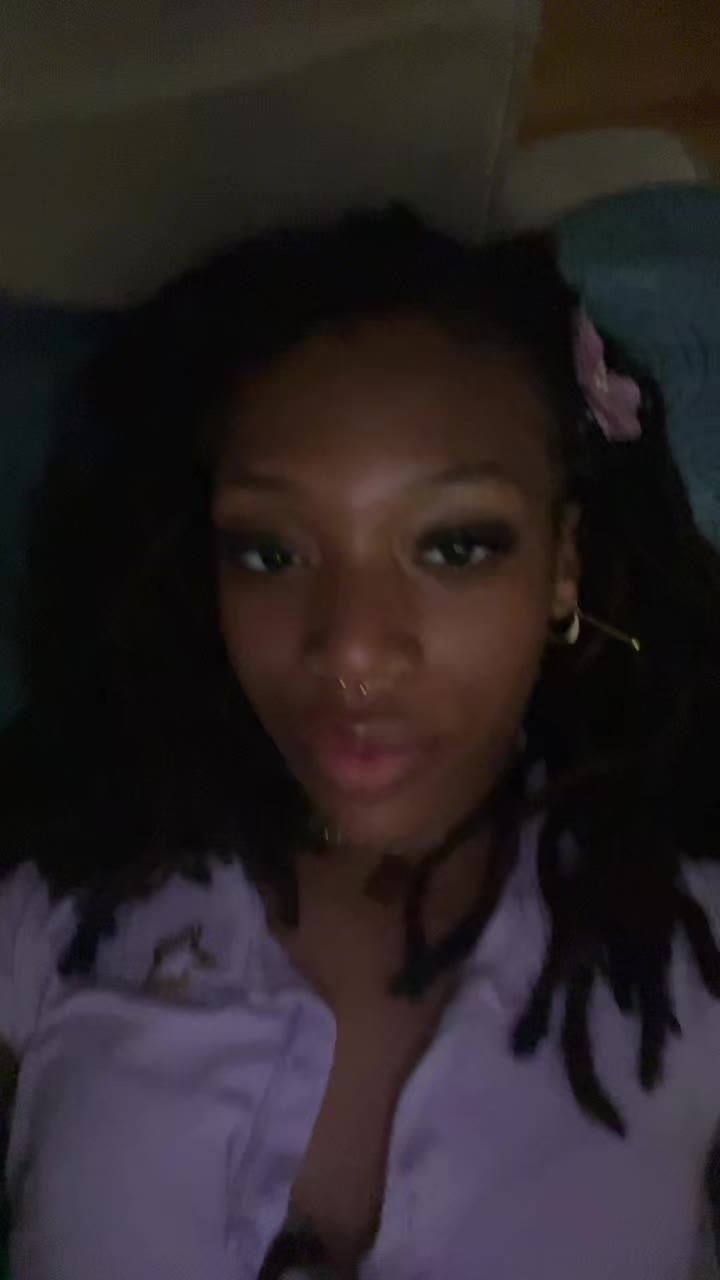 @bucktoothdoll