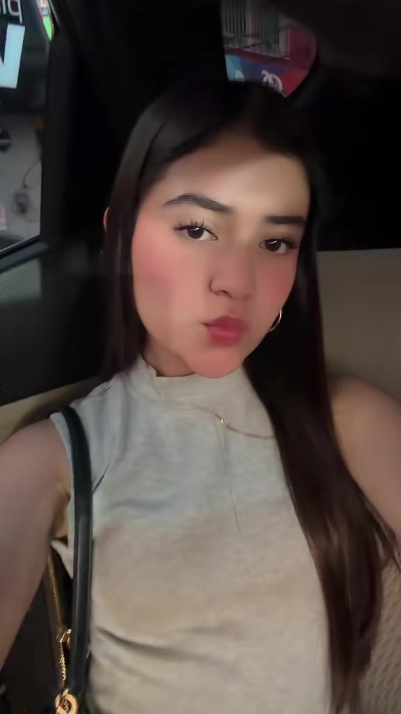 @𝐊𝒓𝐢𝒔𝒕𝒂𝒍𝒚