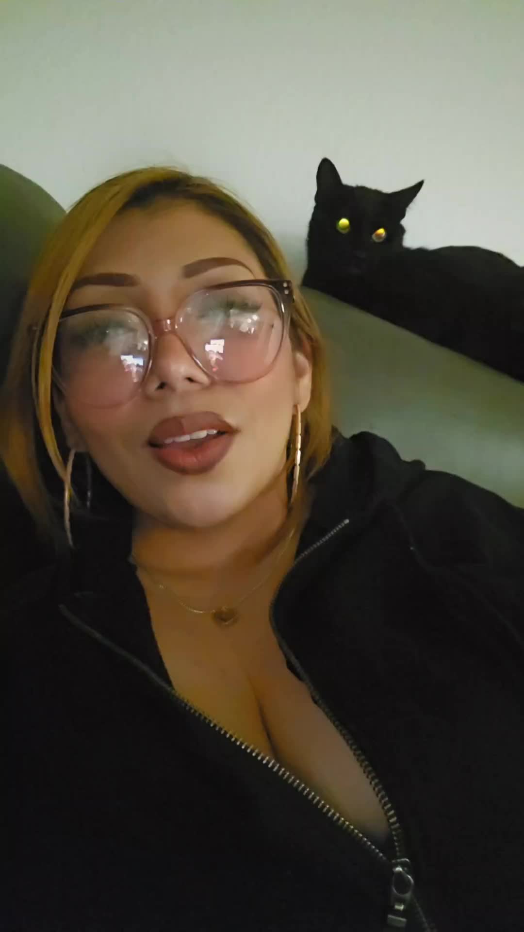 @FabiolaOficial1615