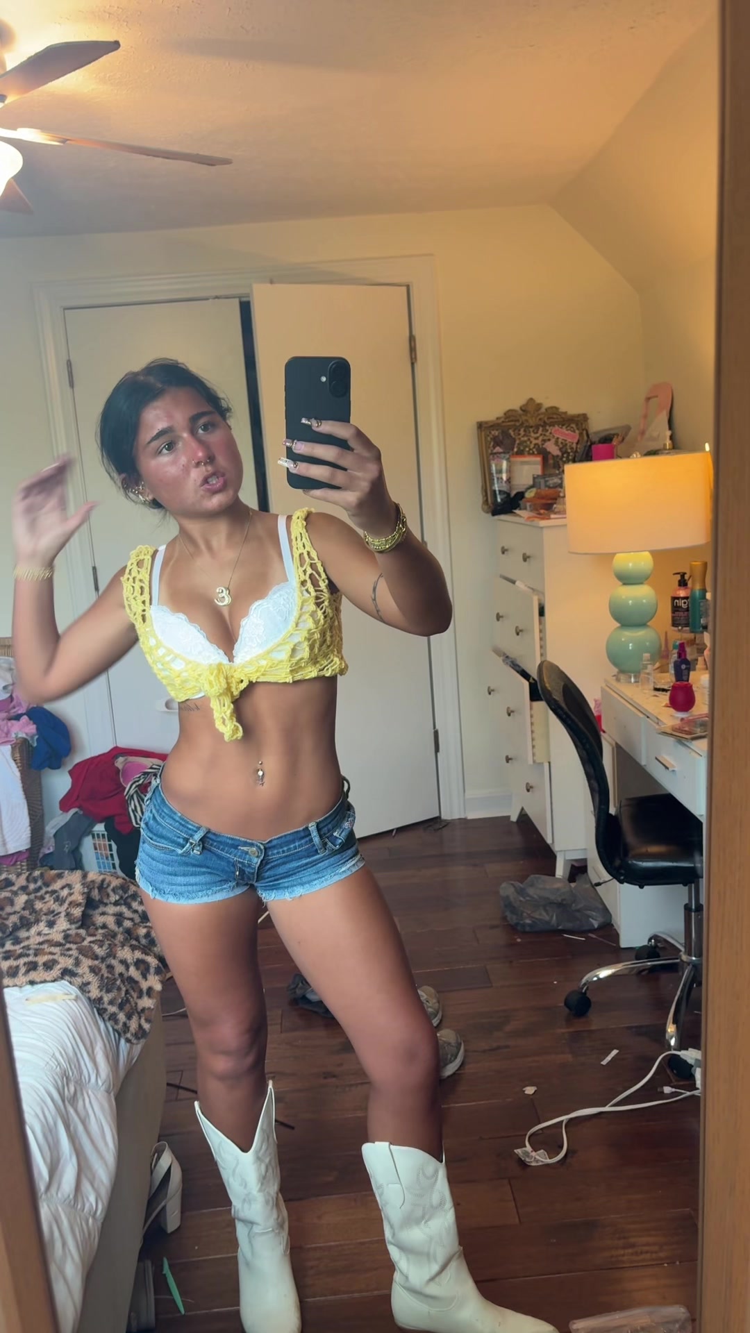 @ella ❦