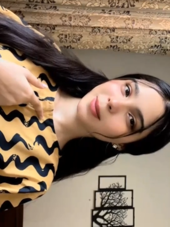 @𝓐𝓷𝓷𝓾♡