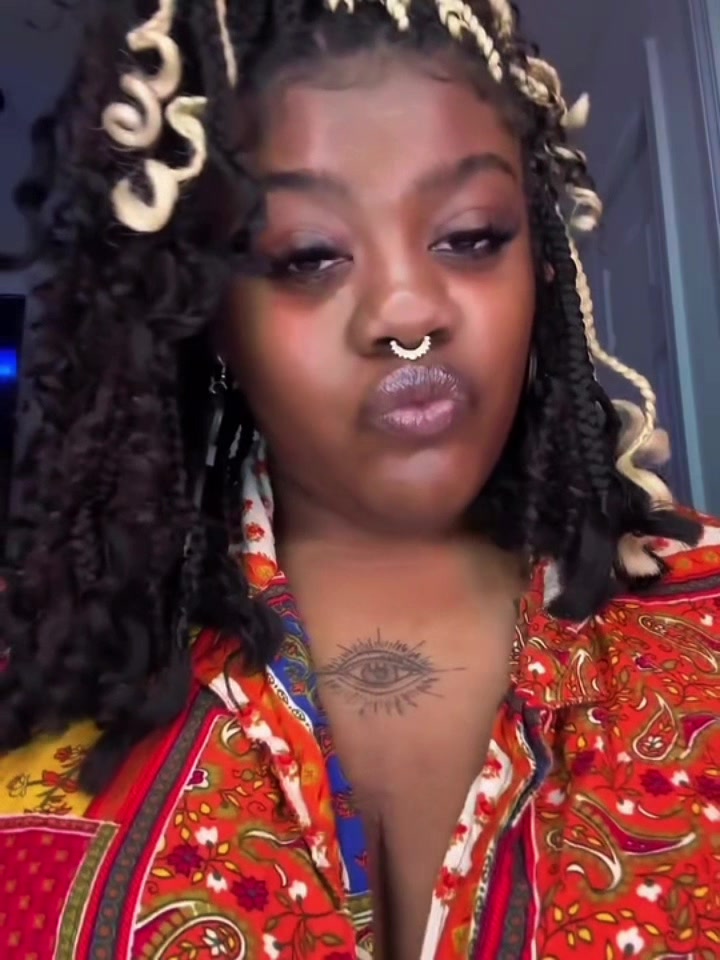 @𝗦𝗮𝘀𝗵𝗮🦋&trade;️