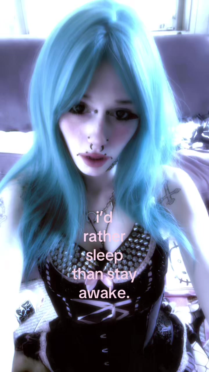 @deadgothlia