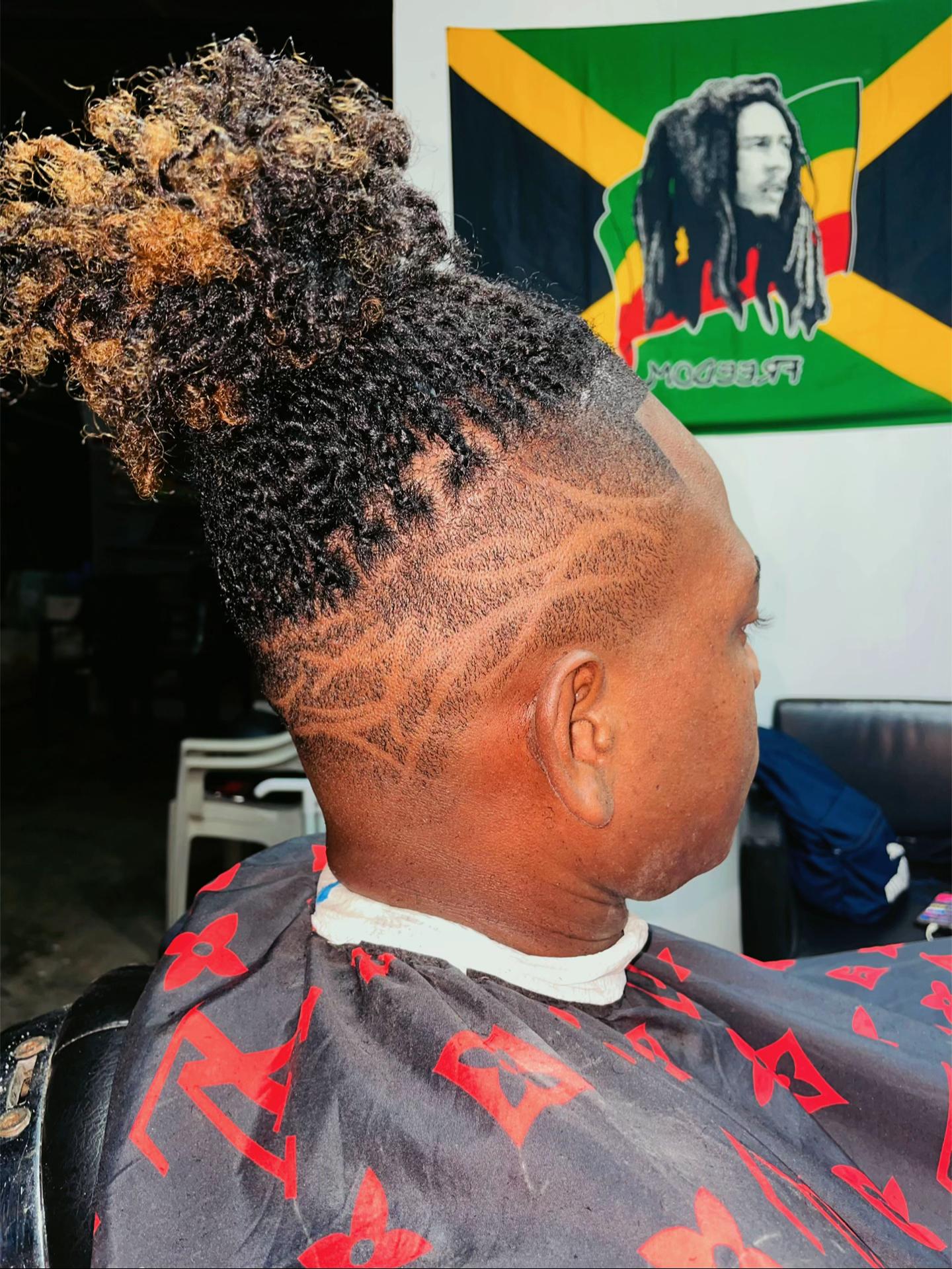 @💈𝙰𝚍𝚒 𝚝𝚑𝚎 𝚋𝚊𝚛𝚋𝚎𝚛💈