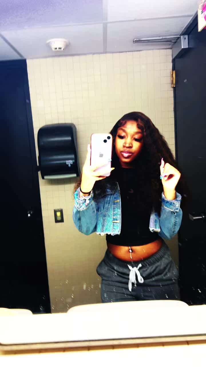 @Kj
