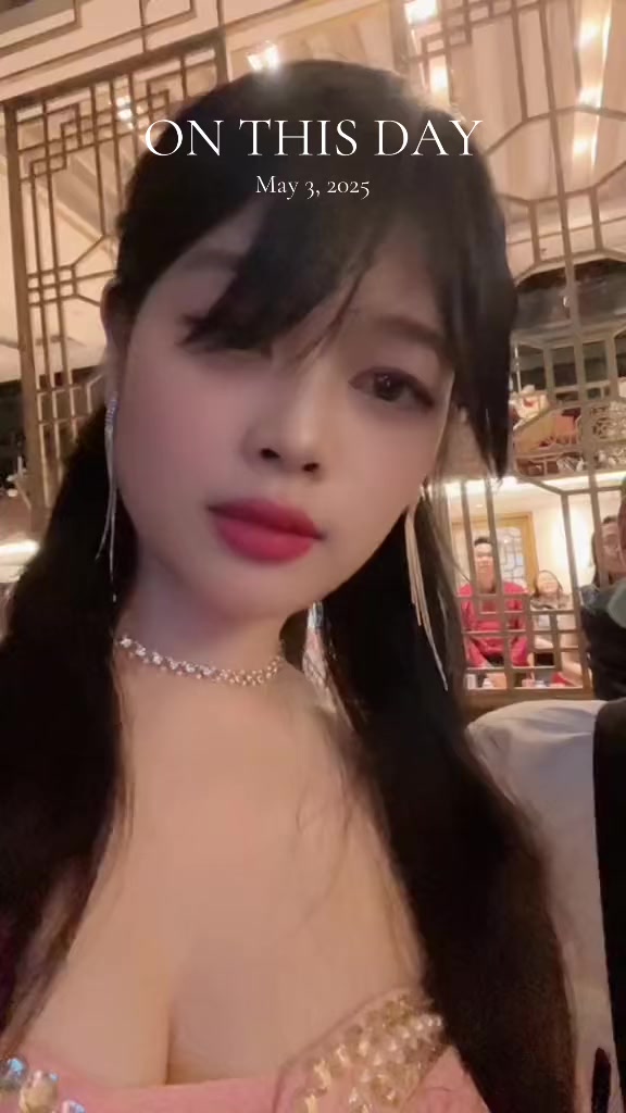 @Queen3v3 🥚