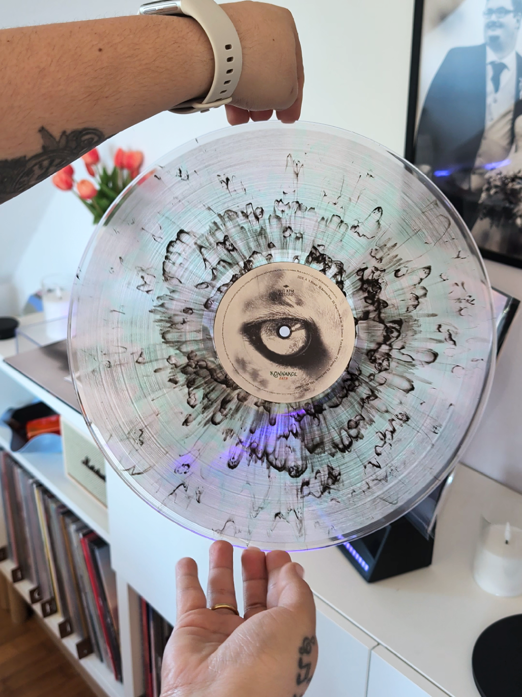 @Chrissy || Vinyl Collector 🎶✨