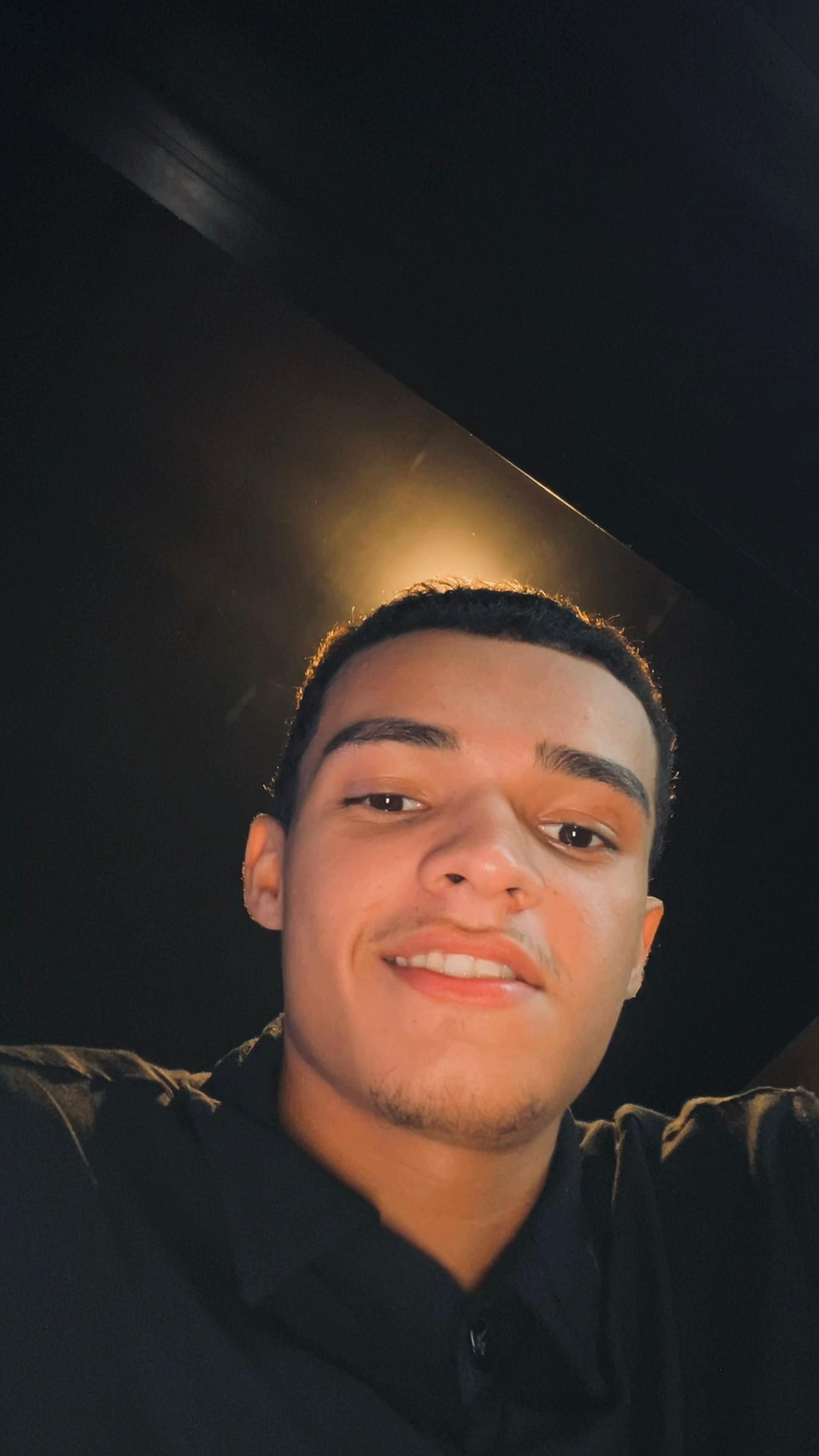 @&copy;️