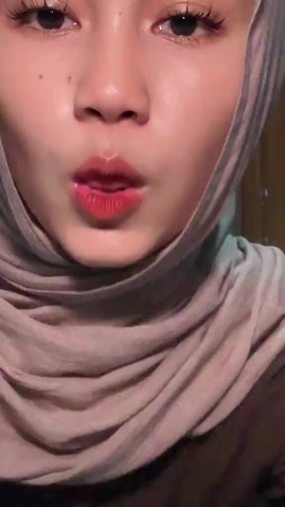 @nanaaheni_