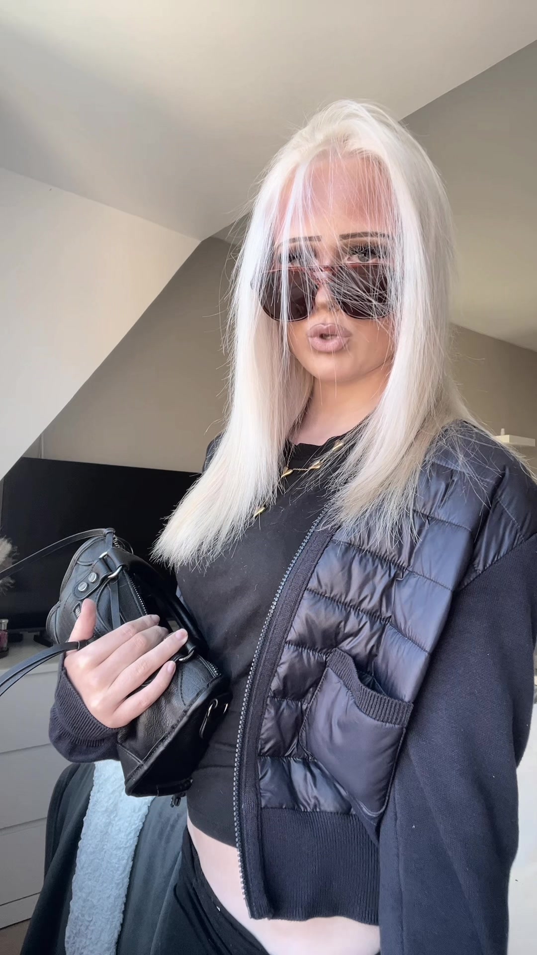 @Elvira&reg;
