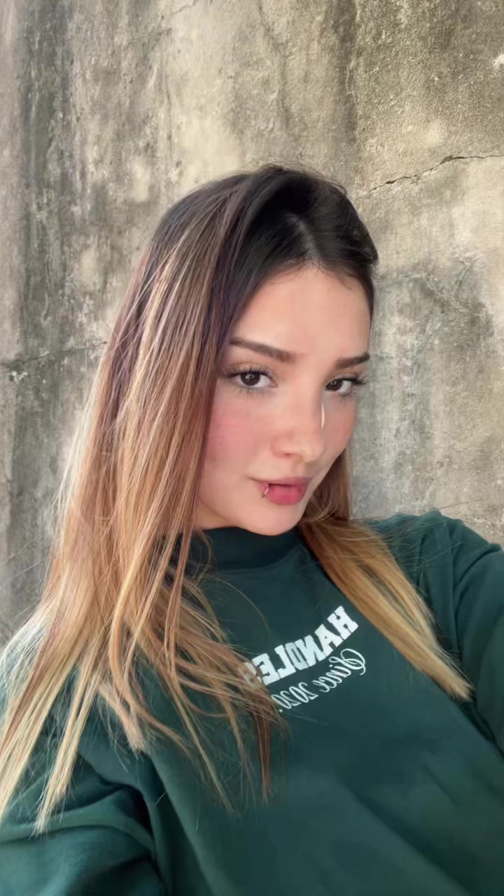 @anni <3