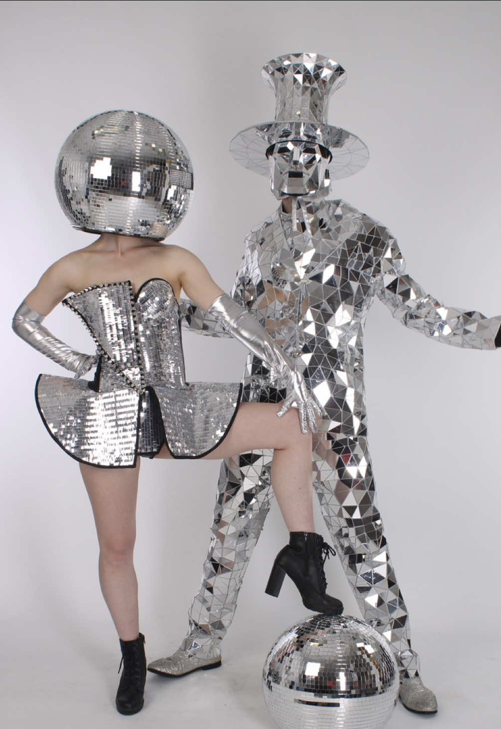@discodancers_