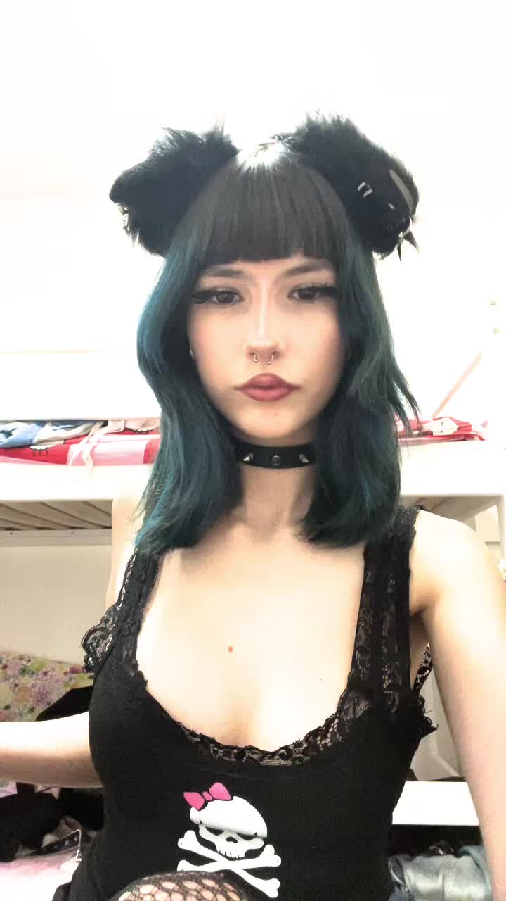@💿𝓵𝓲𝓿𝓲𝓪