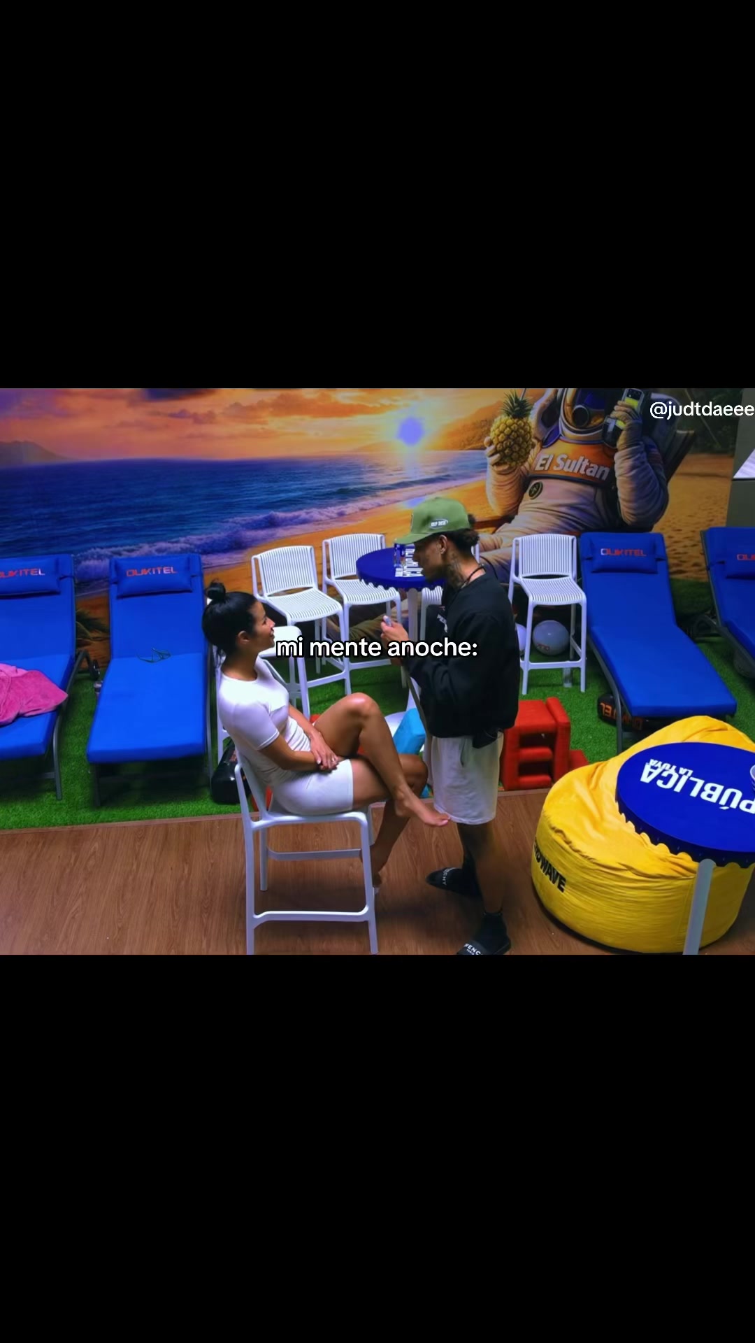@🦦