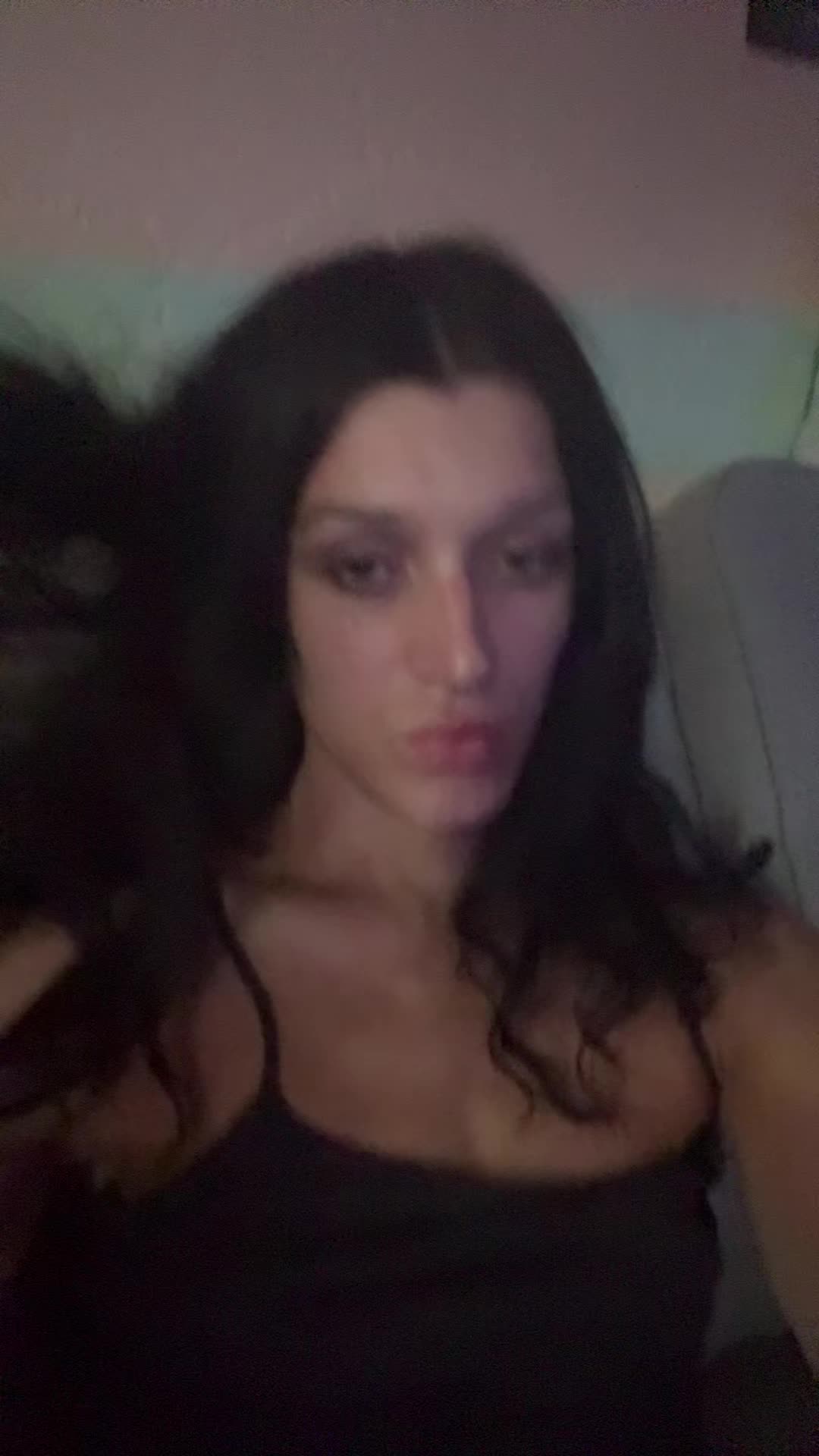 @￼