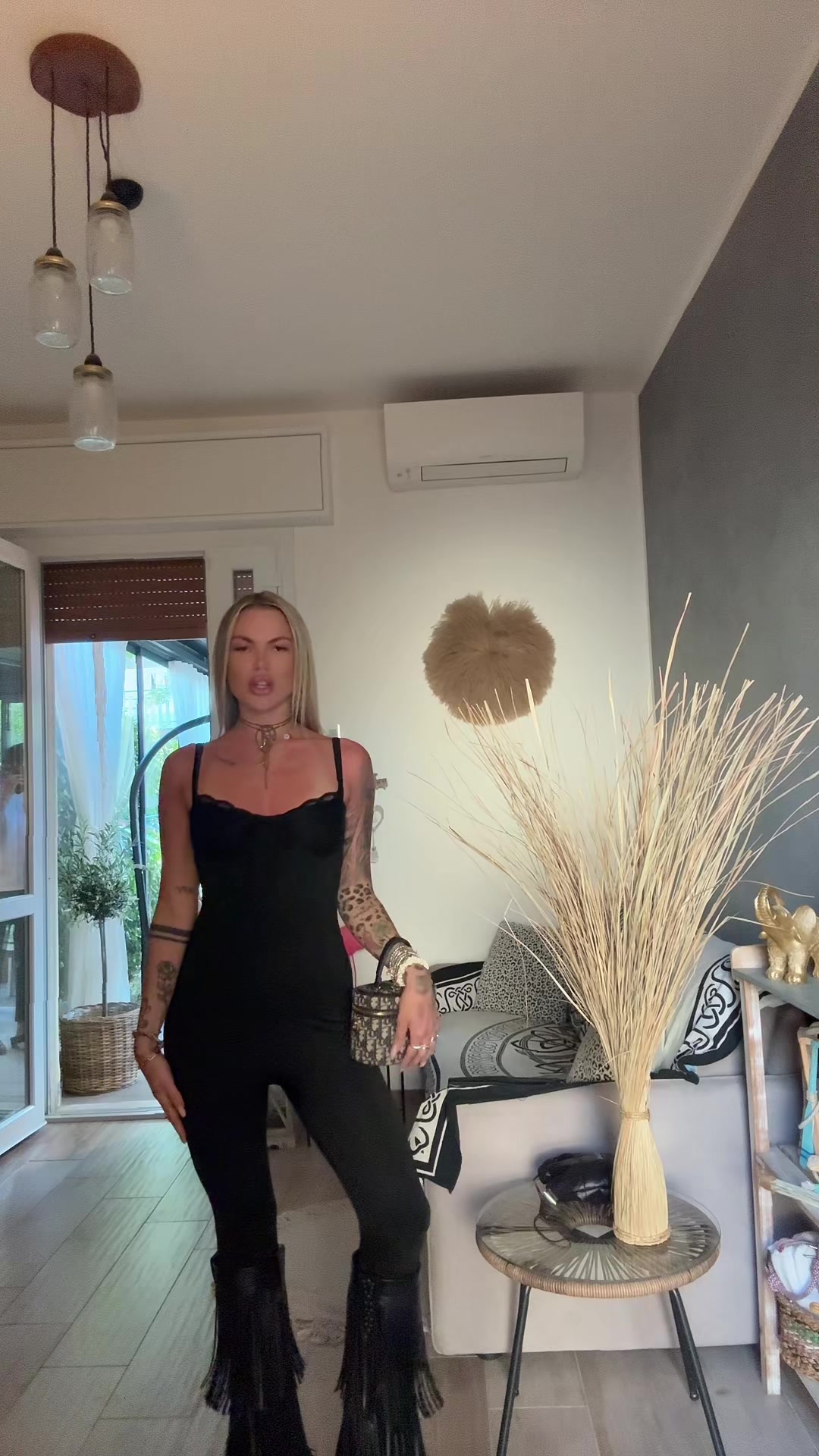 @Amorosa_aurora