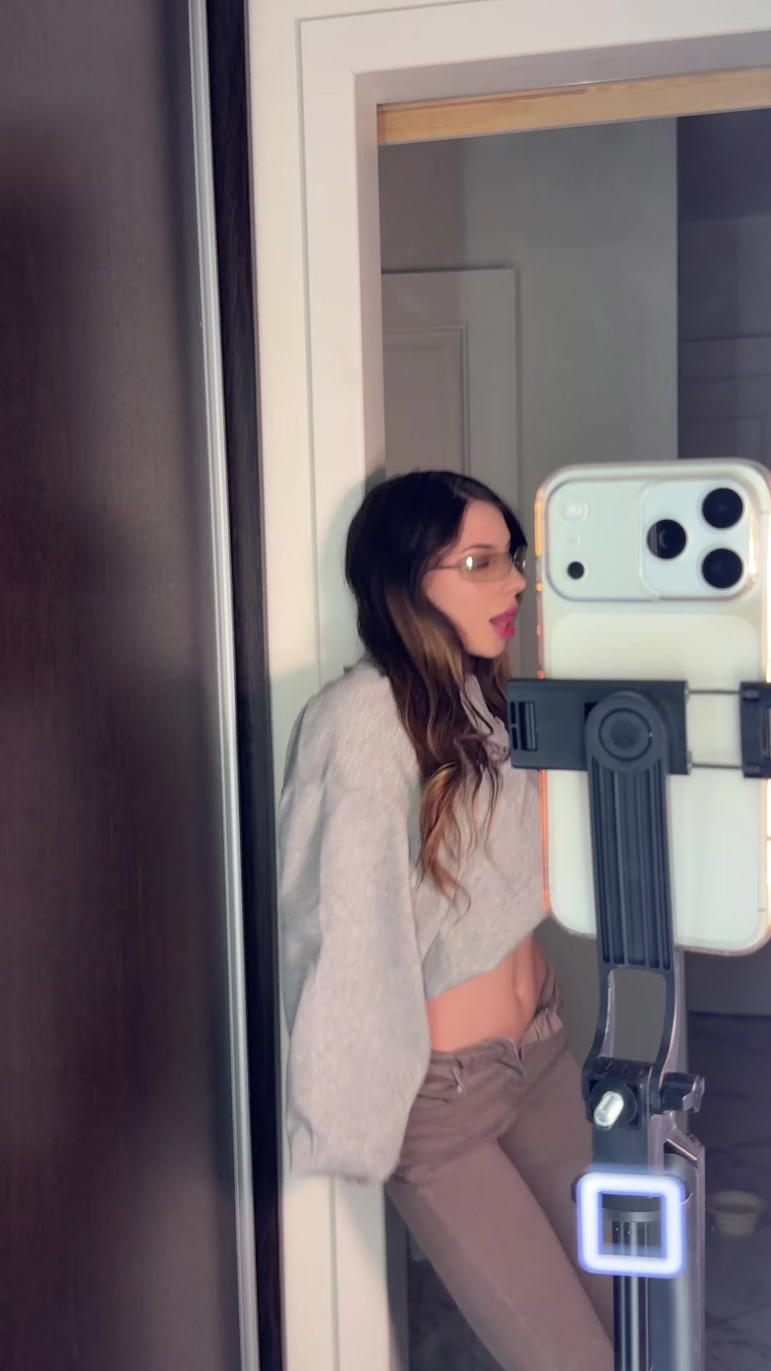@helenlavie_