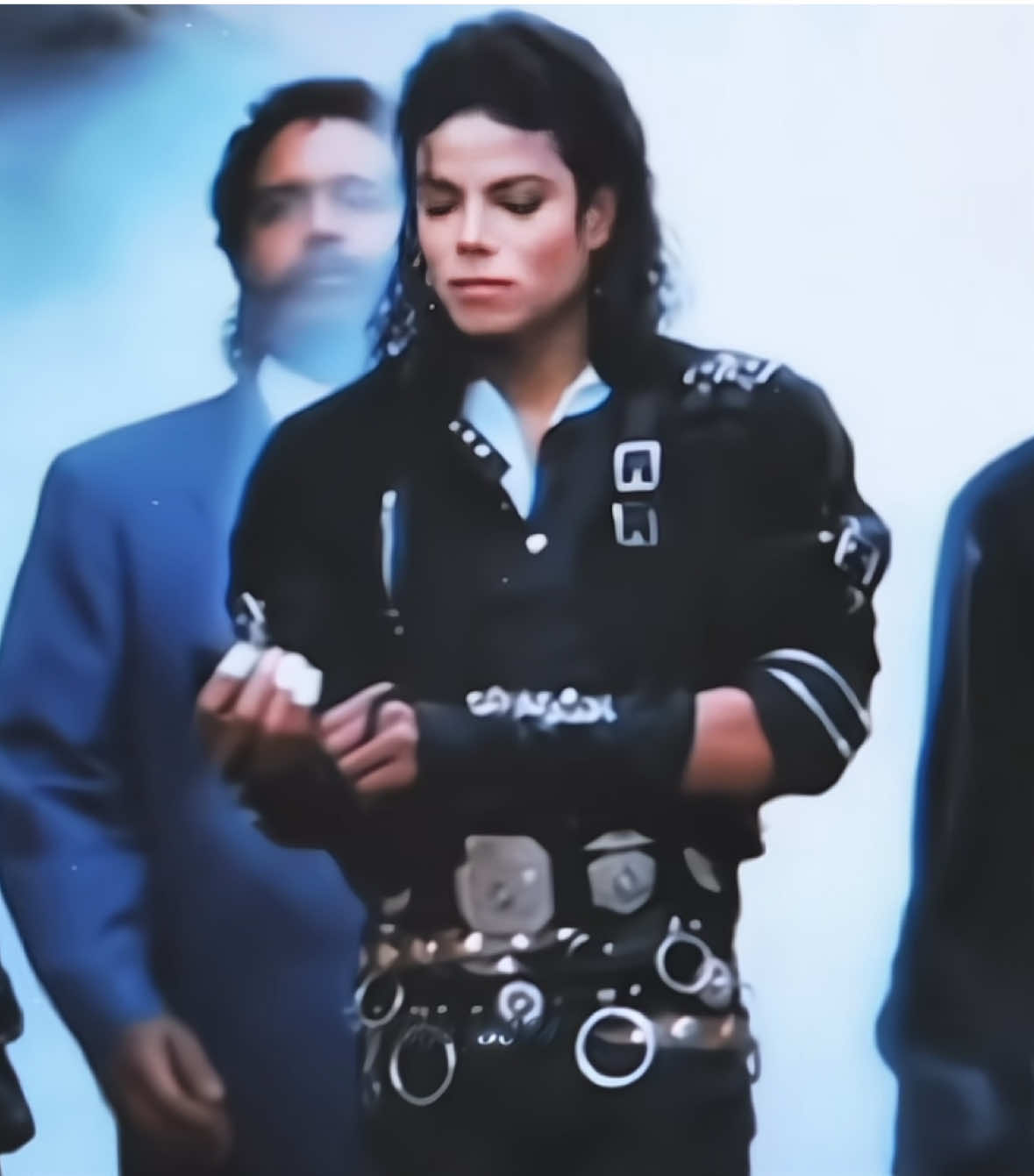 @𝐁𝐞𝐚𝐭𝐫𝐢𝐳