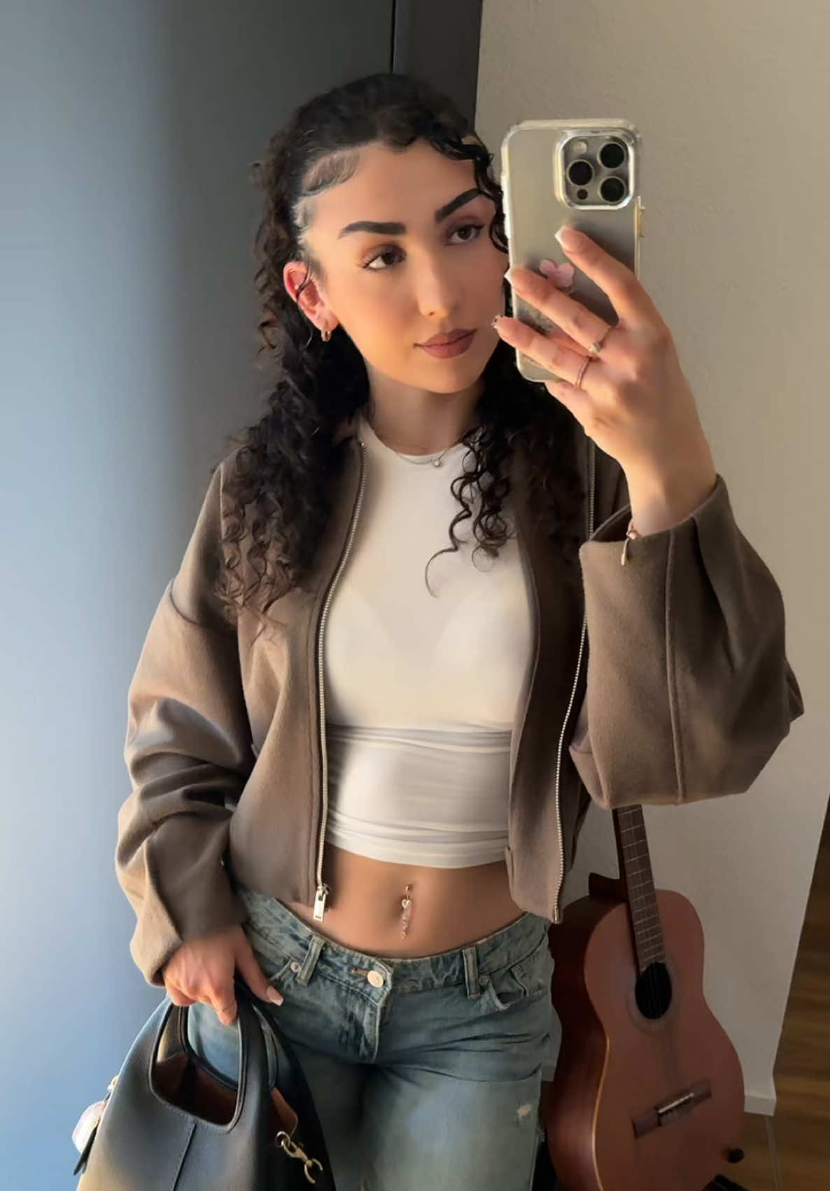 @ilaria