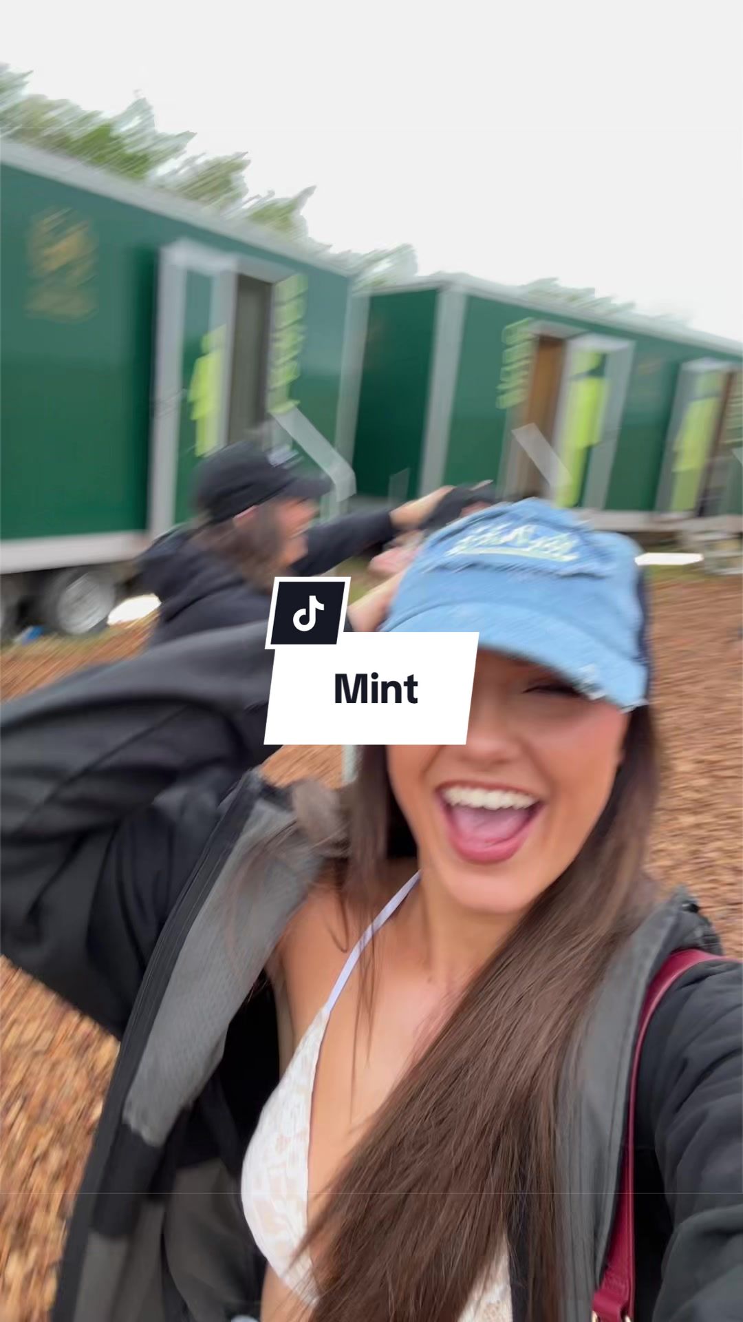 @Mia