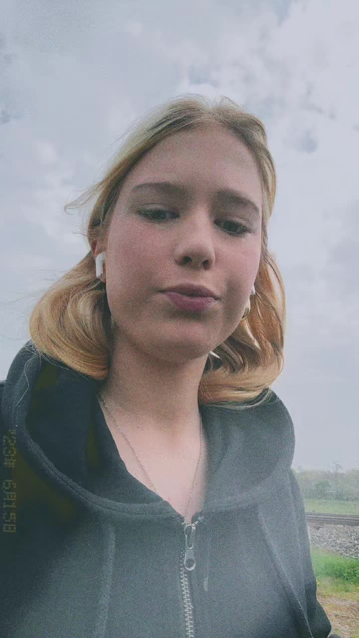 @lauravibe.xo