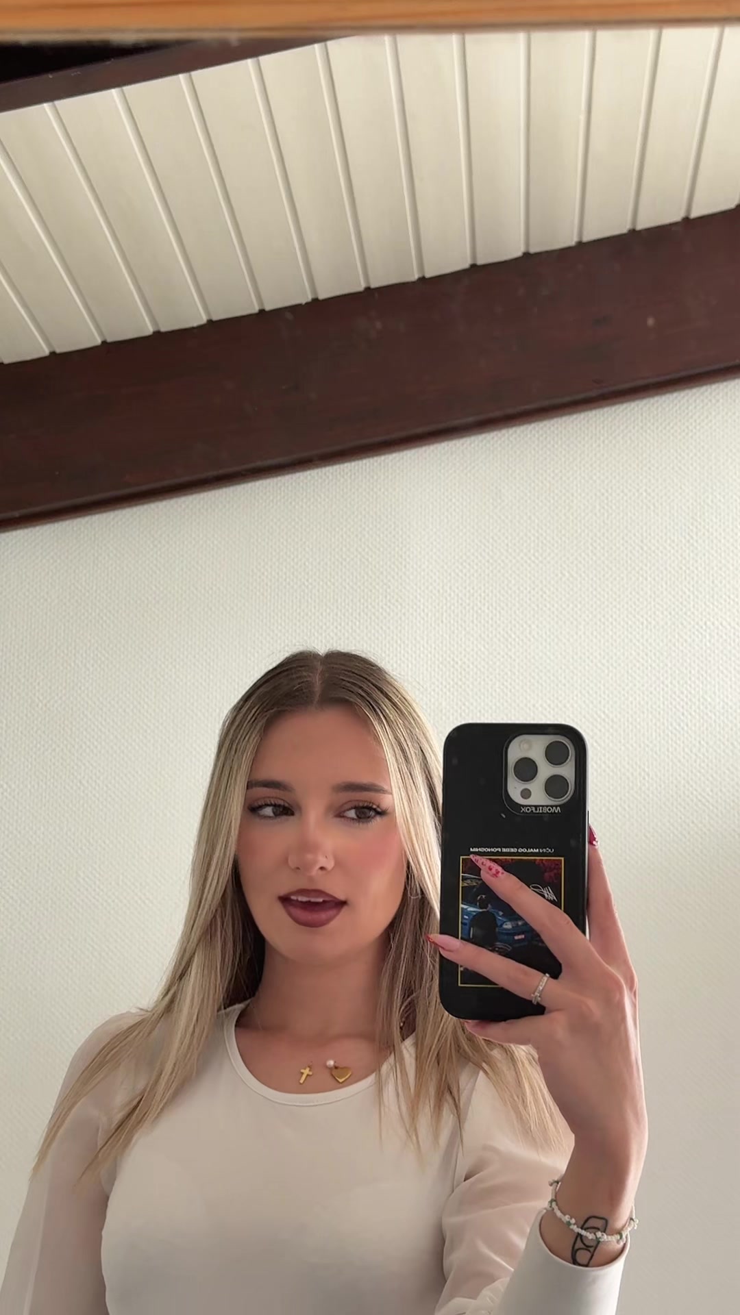 @👸🏼