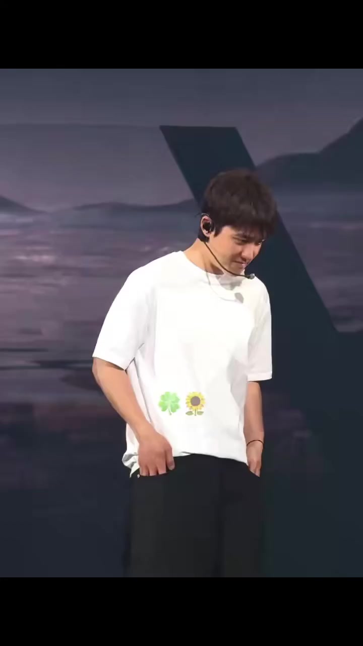 @Anidohkyung..🐧🐧☽̶☾