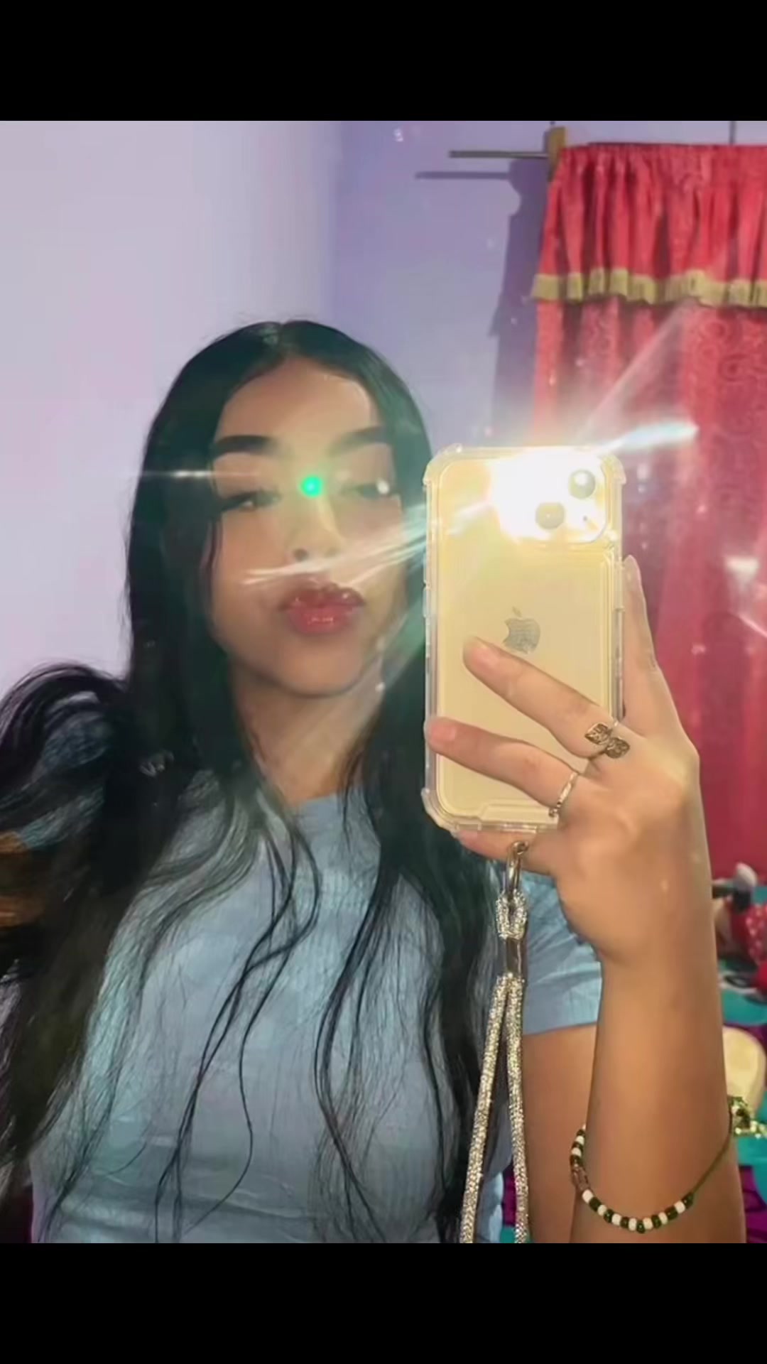 @Debanny💋