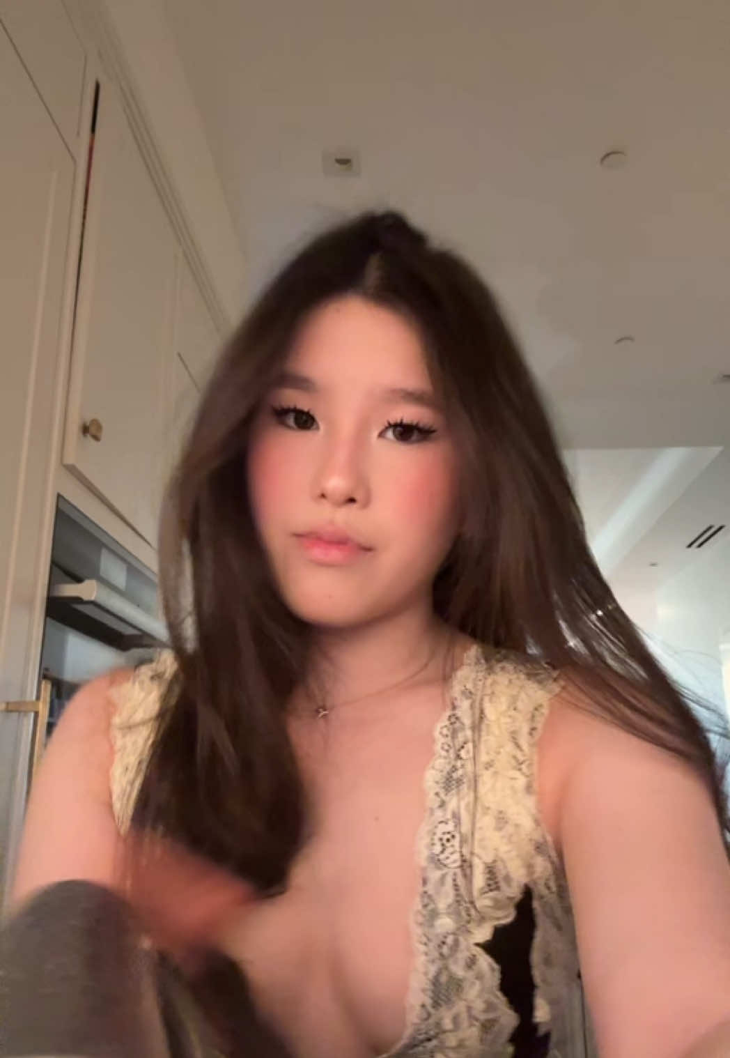 @isabella