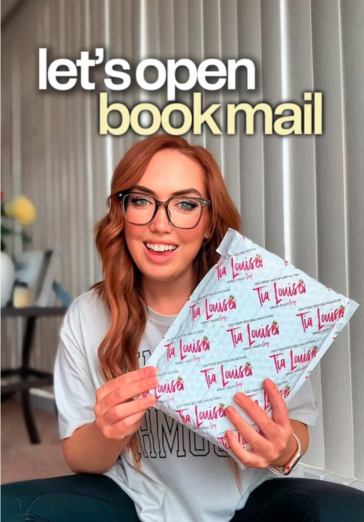 @EmalooReads