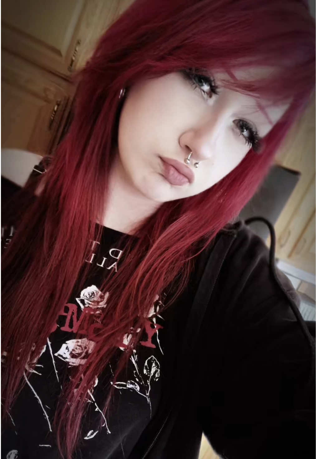 @˚⊹ 𝐡𝐞𝐥𝐞𝐧𝐚 ֺ۪ ✦˚