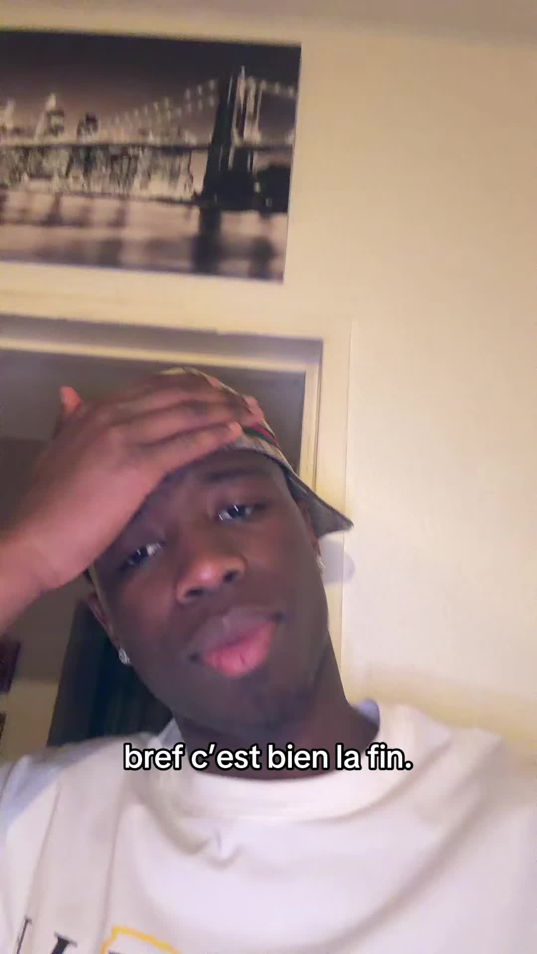 @🙎🏾&zwj;♂️