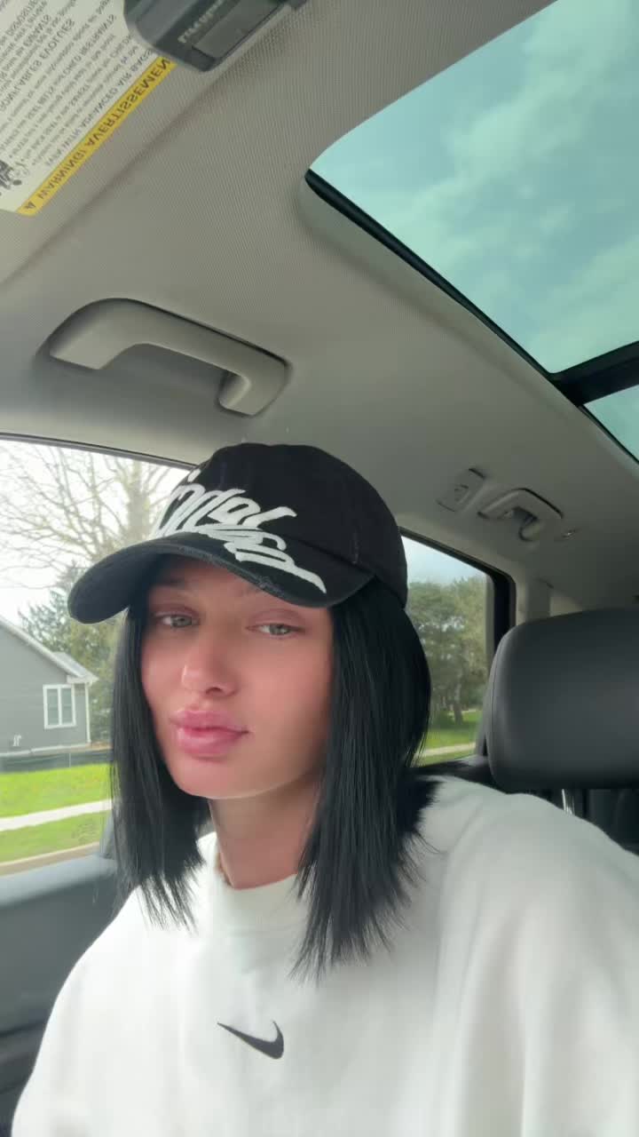 @MISSMILLYAN