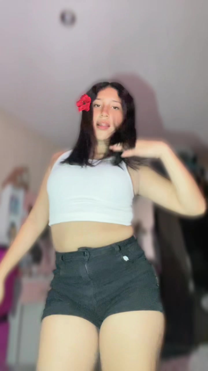 @Valeskitaaaa