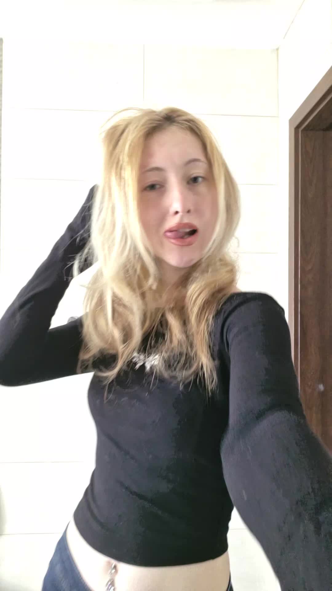 @amelianital