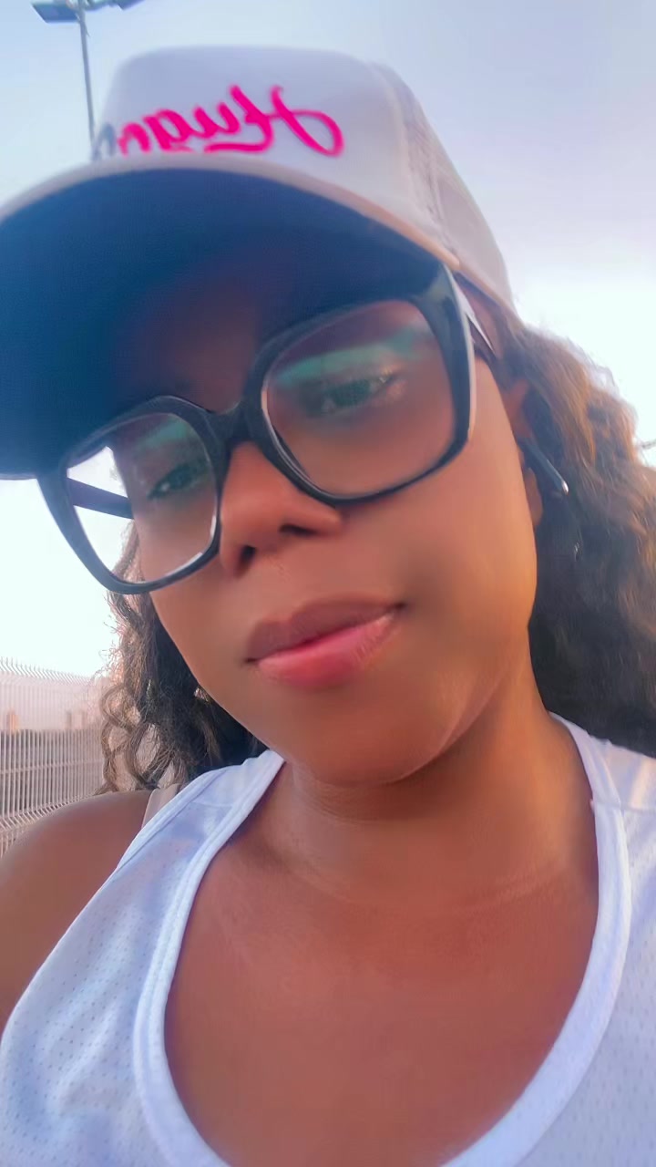 @Lilyan Rocha🏳️&zwj;🌈🌻♓️.