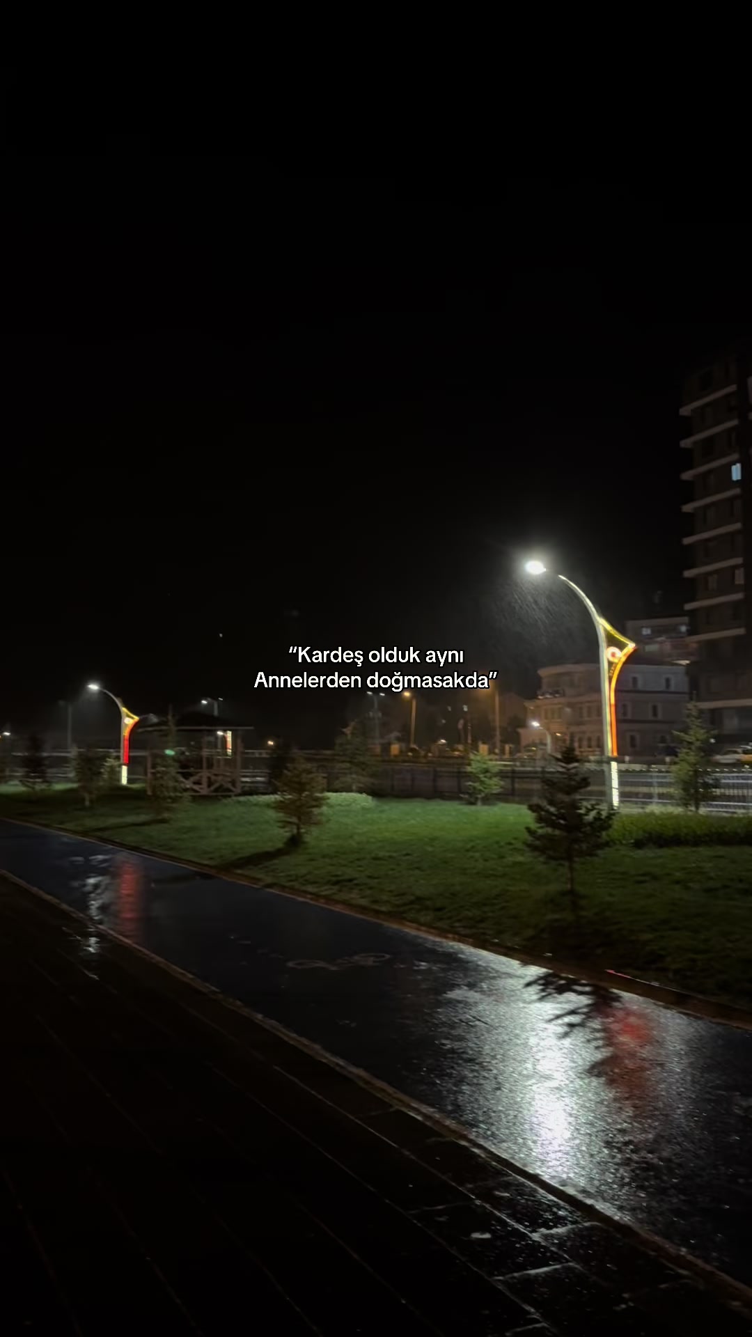 @🖤🎧⚡