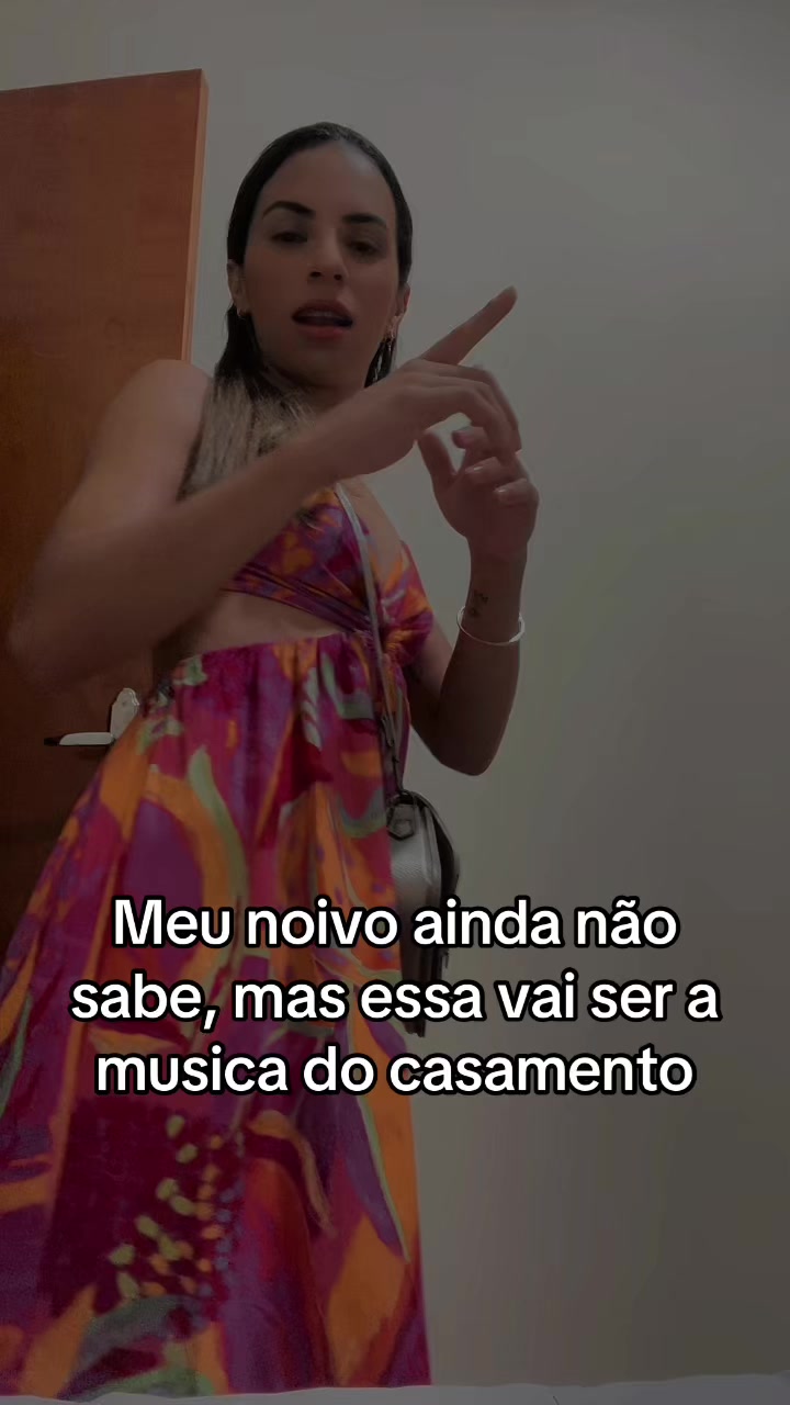 @K&ecirc;nia Gomes
