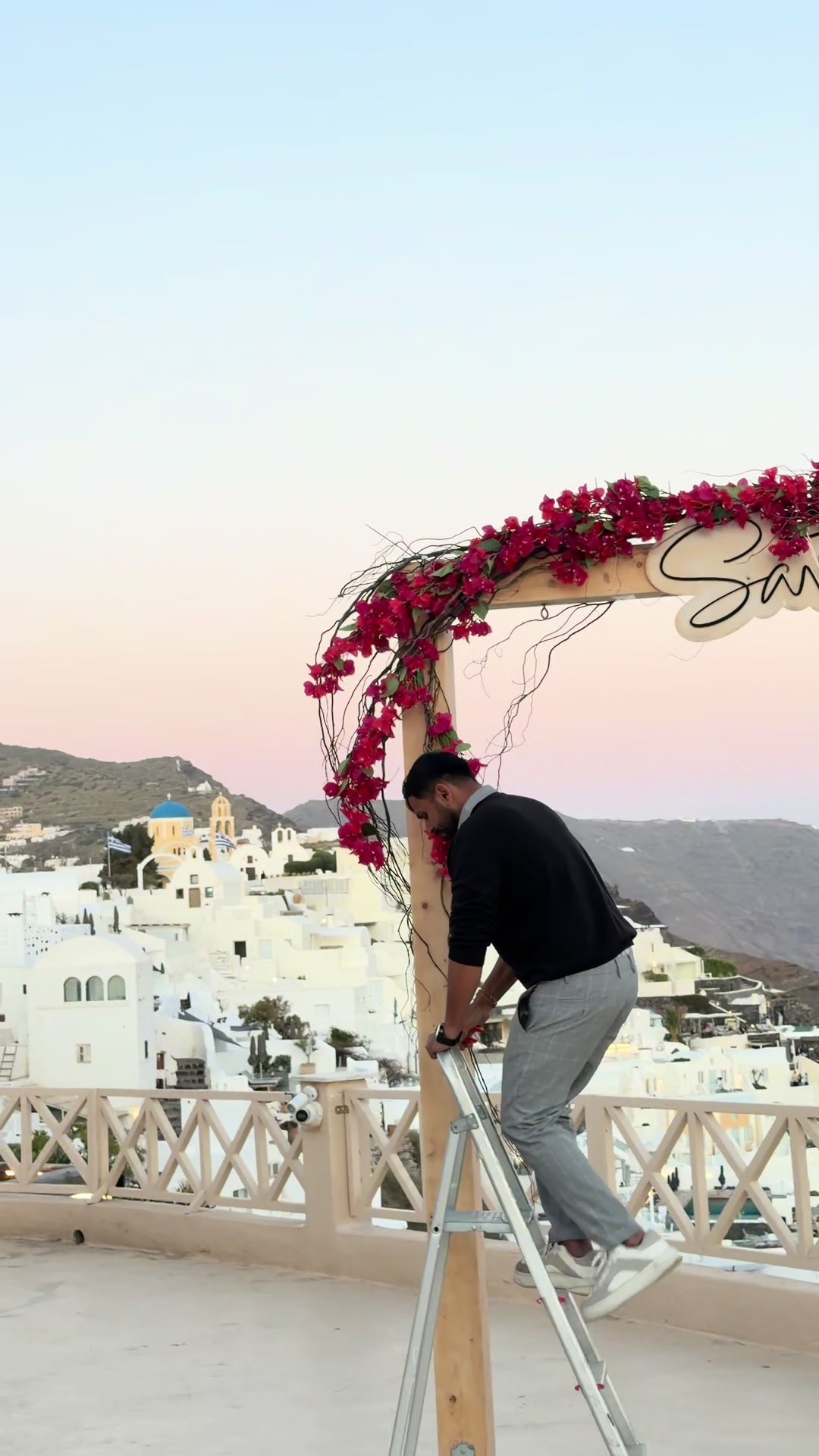 @WASEEM SANTORINI