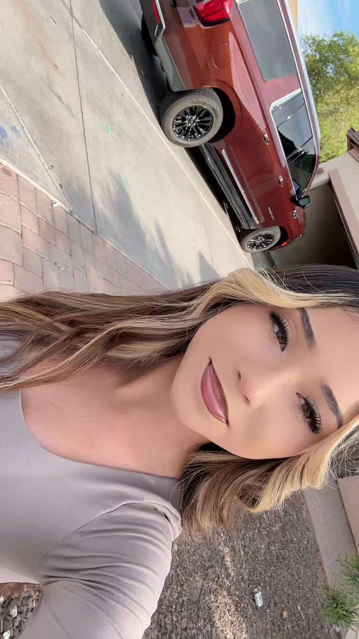 @Laylien👅