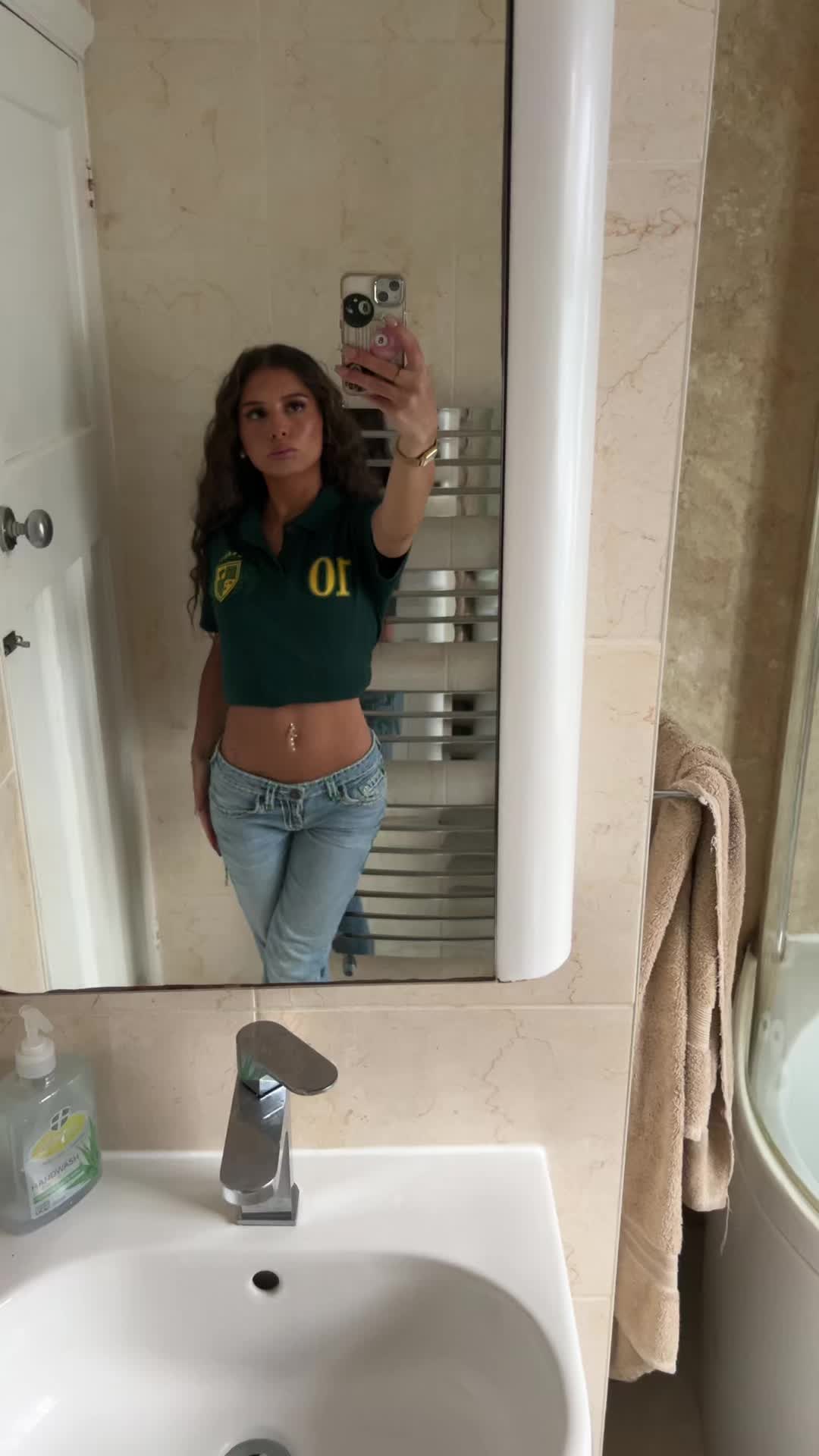 @rosie&ensp;nunes