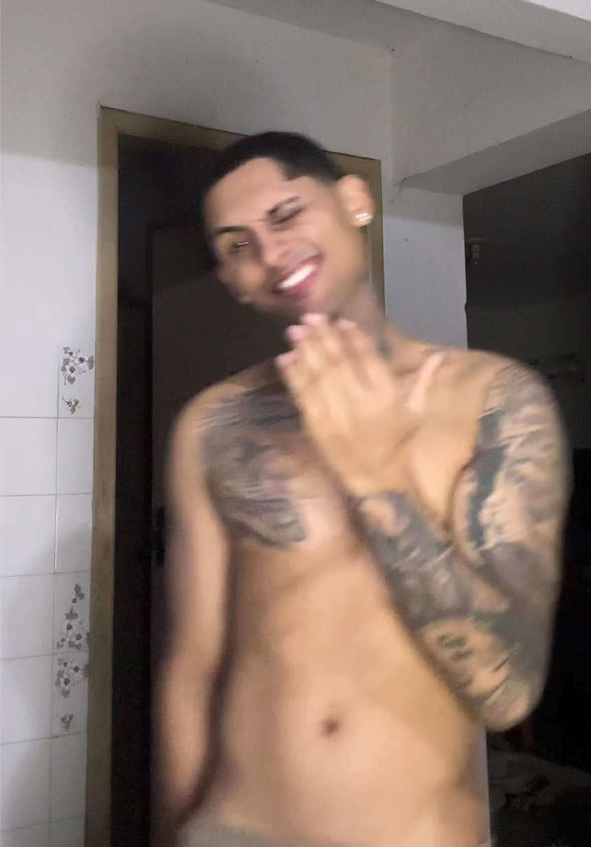 @👑