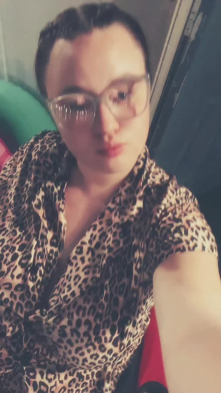 @tiarah🫥