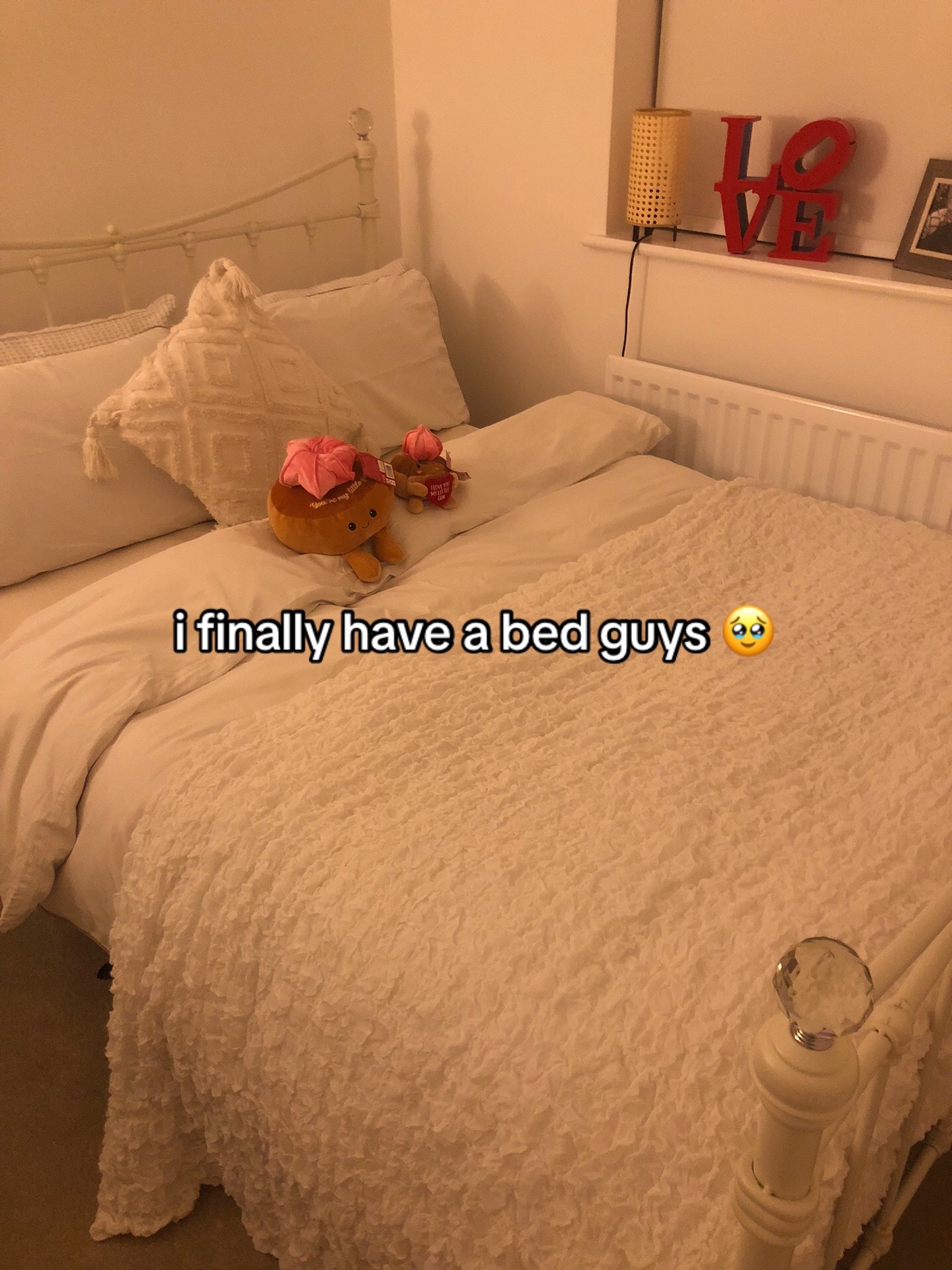 @evie